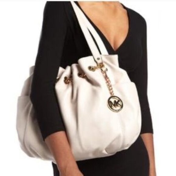 Michael Kors Jet Set Large Drawstring Chain Bag - Picture 1 of 11